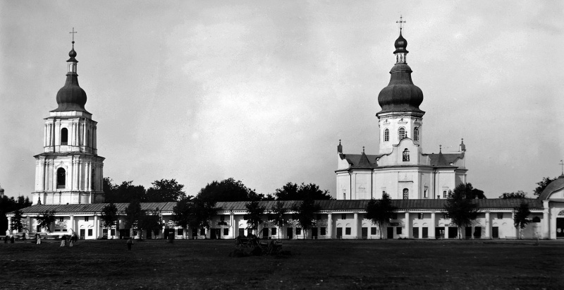 Файл:Вознесенський мон.Переяслав2.jpg
