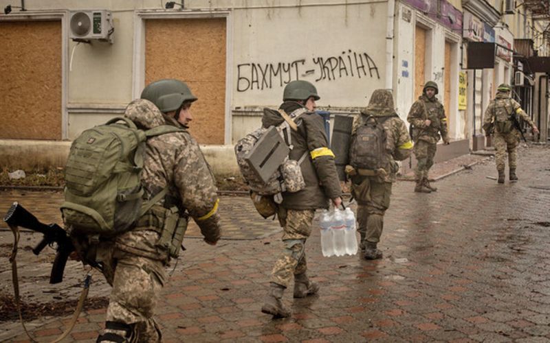 Файл:РУ Війна Бахмут 2023.jpg