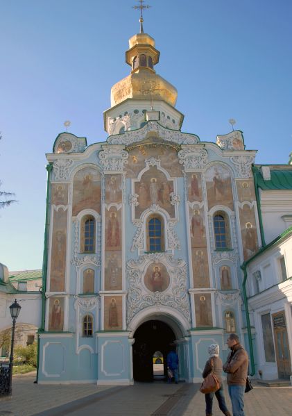 Файл:02 схід.фасад.jpg
