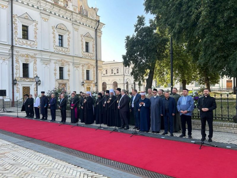 Файл:Міжконфесійні відносини.jpg