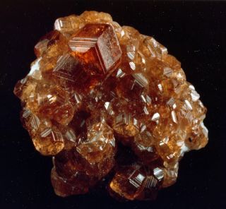 20110803155540!GarnetCrystalUSGOV.jpg