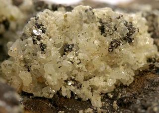Chlorargyrite-Iodargyrite-ea16e.jpg
