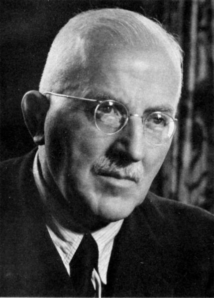 Файл:Hermann Staudinger.jpg