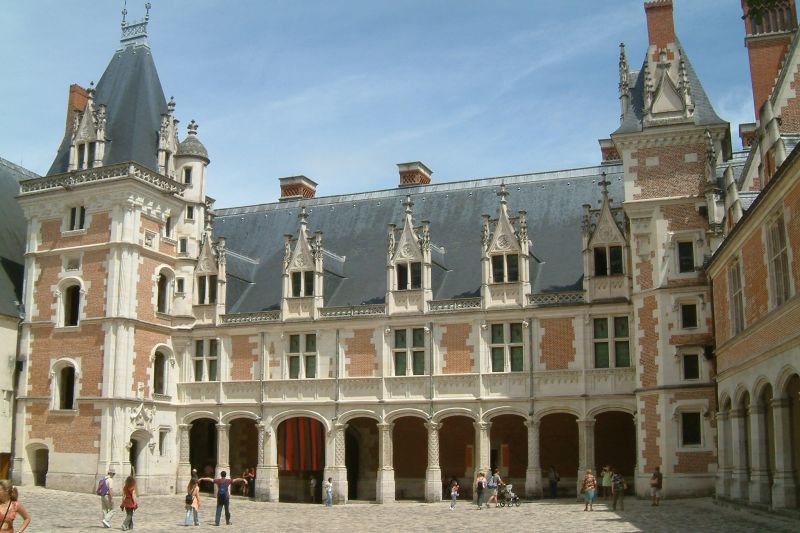 Файл:Chateau de Blois aile LouisXII.jpg